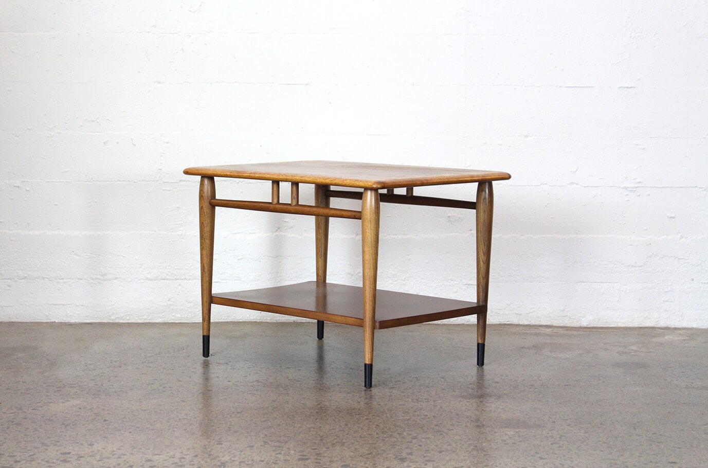 Lane Acclaim walnut side table