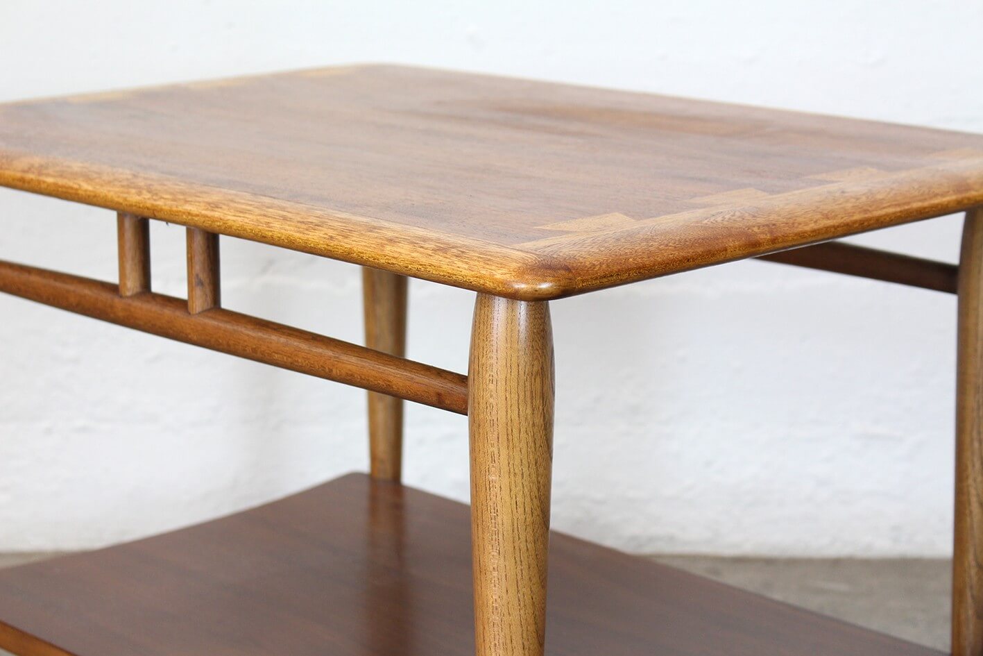 Lane Acclaim walnut side table