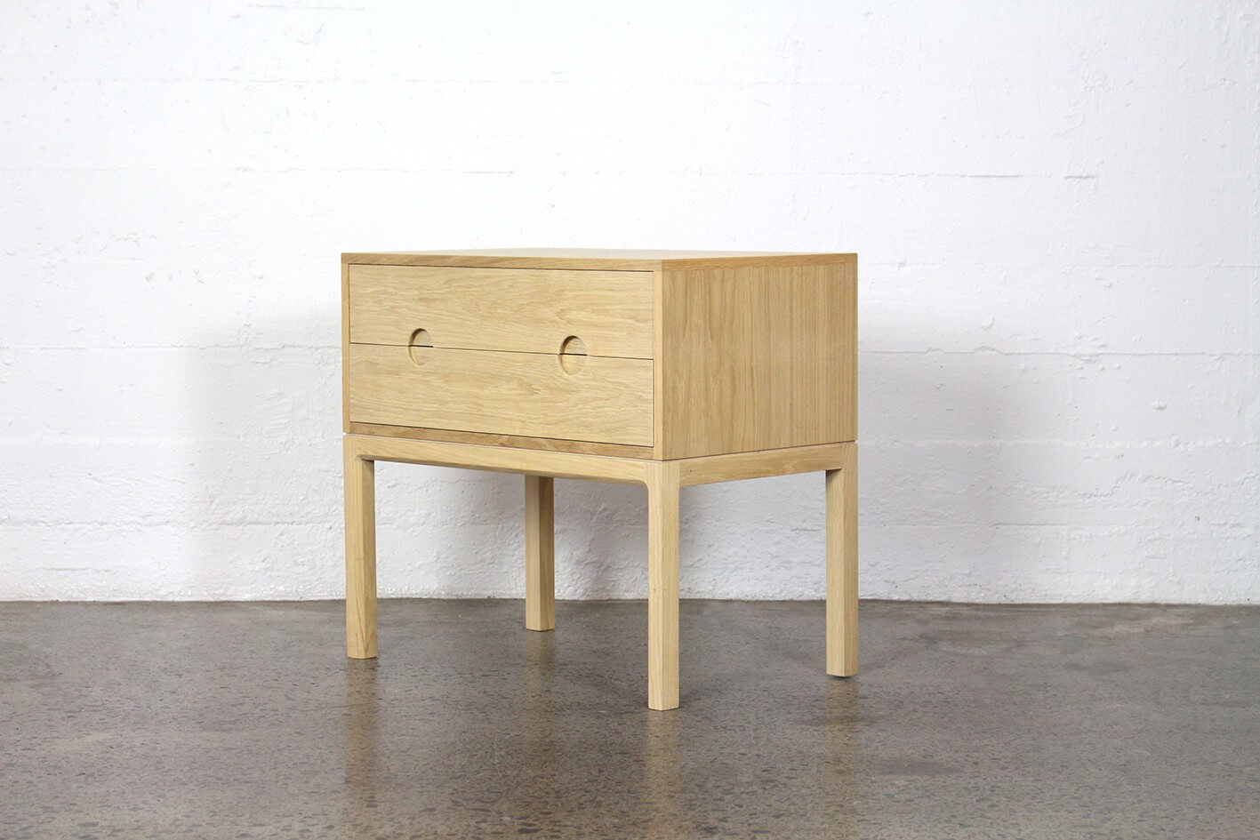 Karakter double handle bedside table