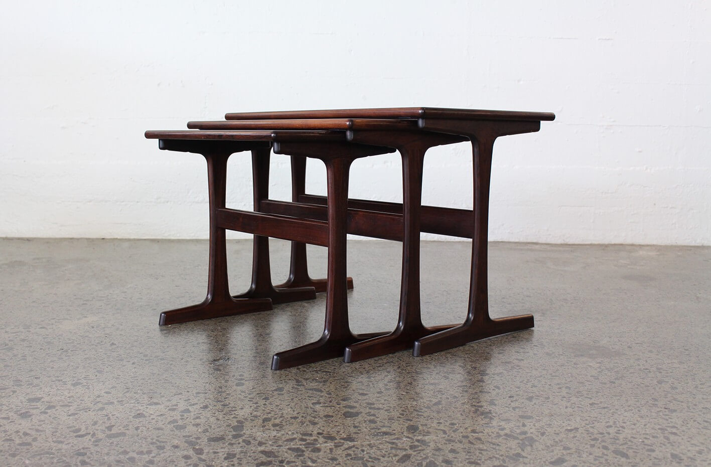 Danish rosewood nest