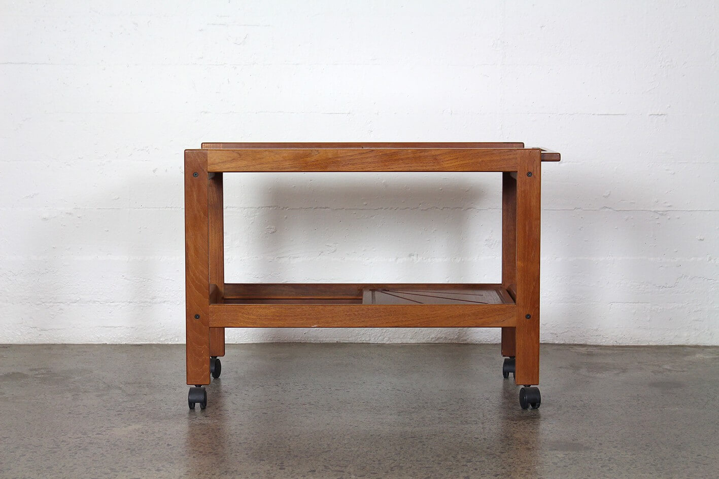 Aksel Kjersgaard drinks trolley