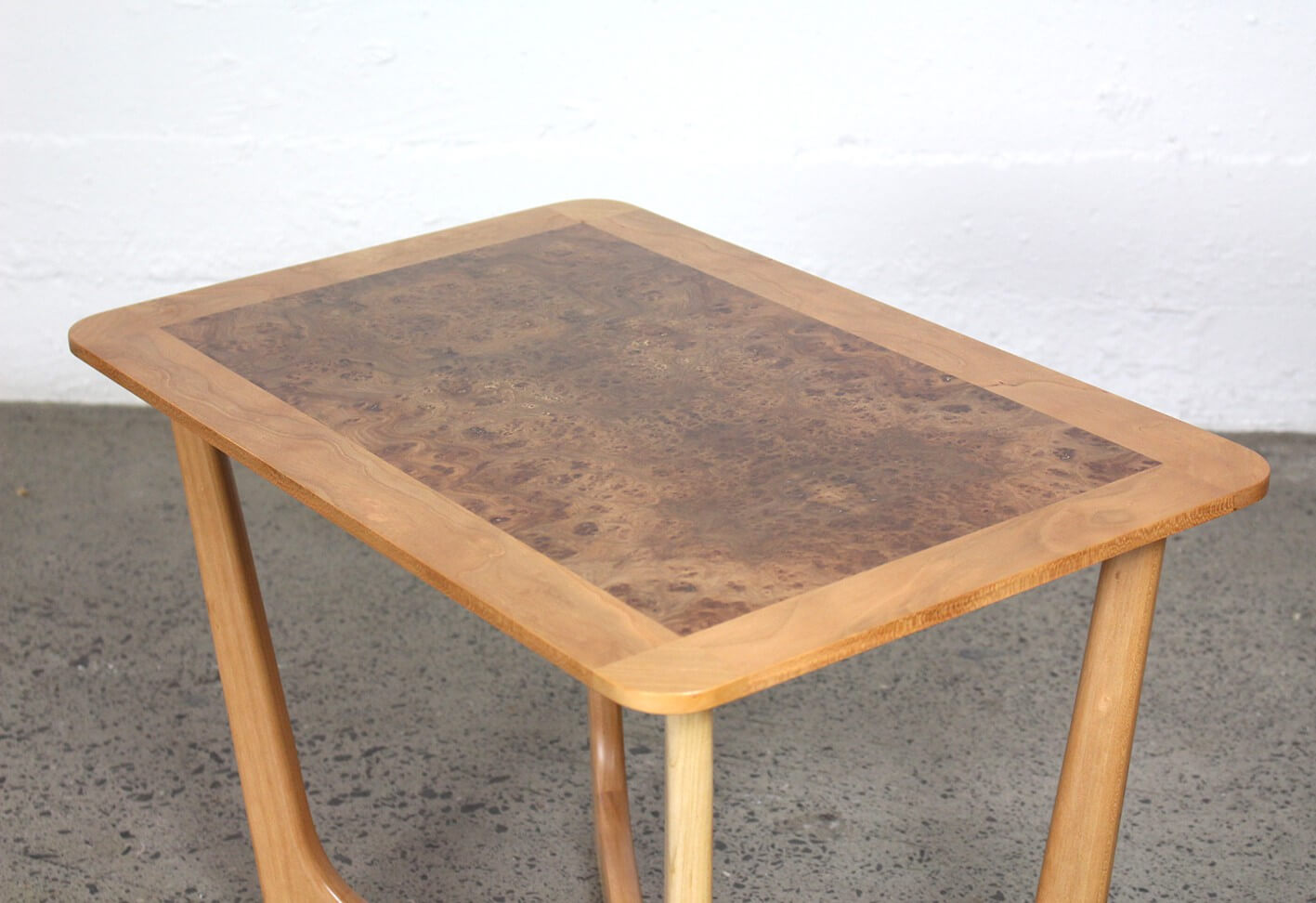 Karakter Burr Elm table
