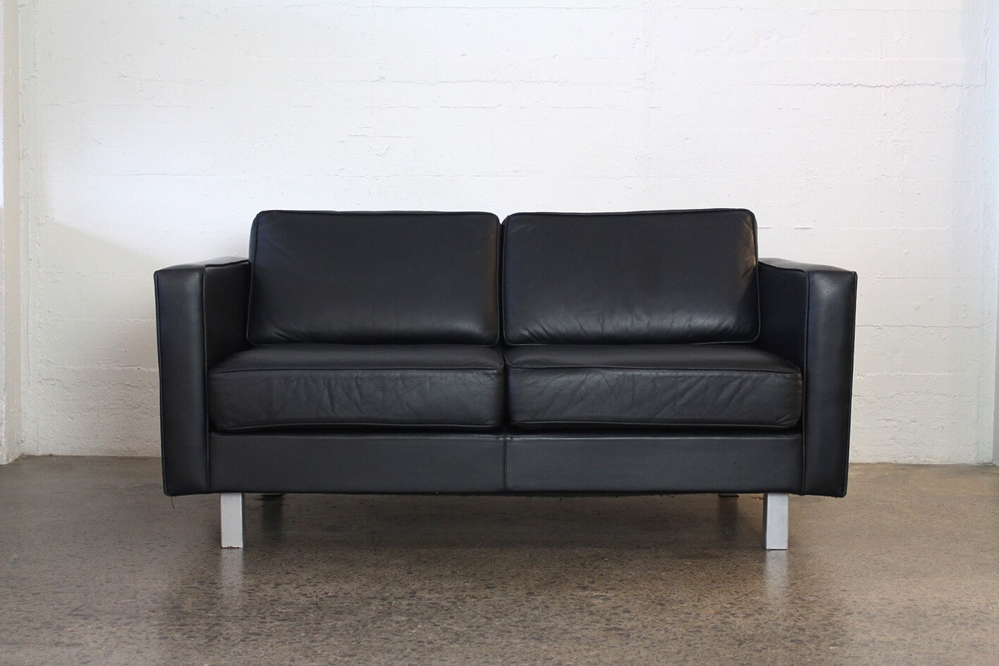 Bromhead vintage sofa