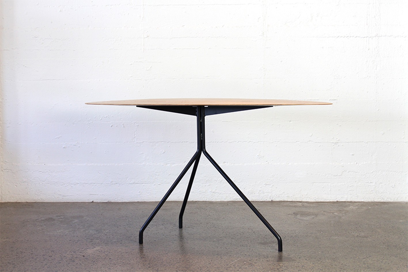 Atelier Jones Perret Desk