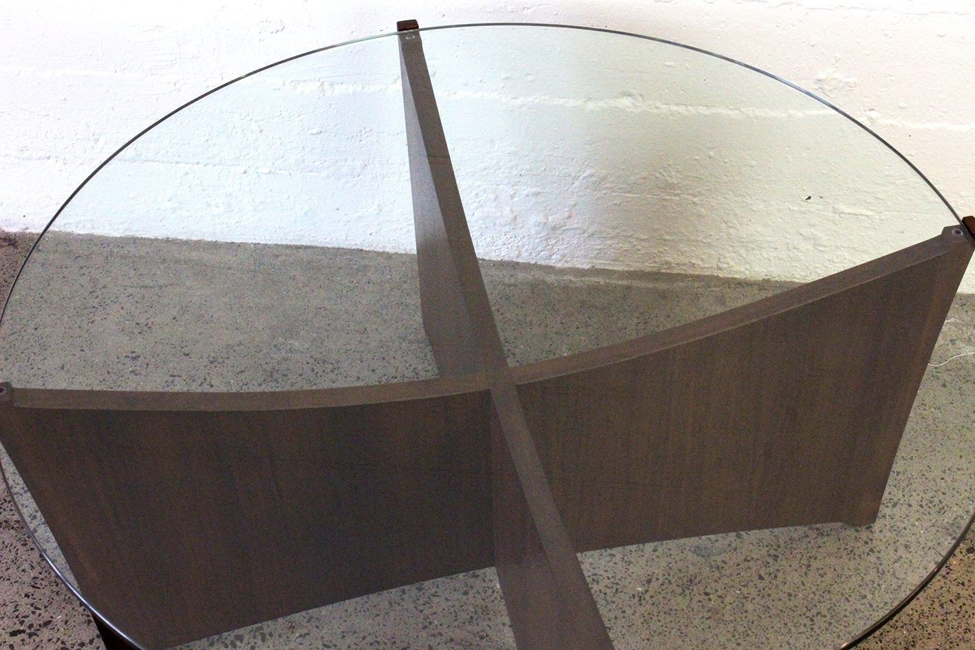 Karakter X Motif Butterfly coffee table