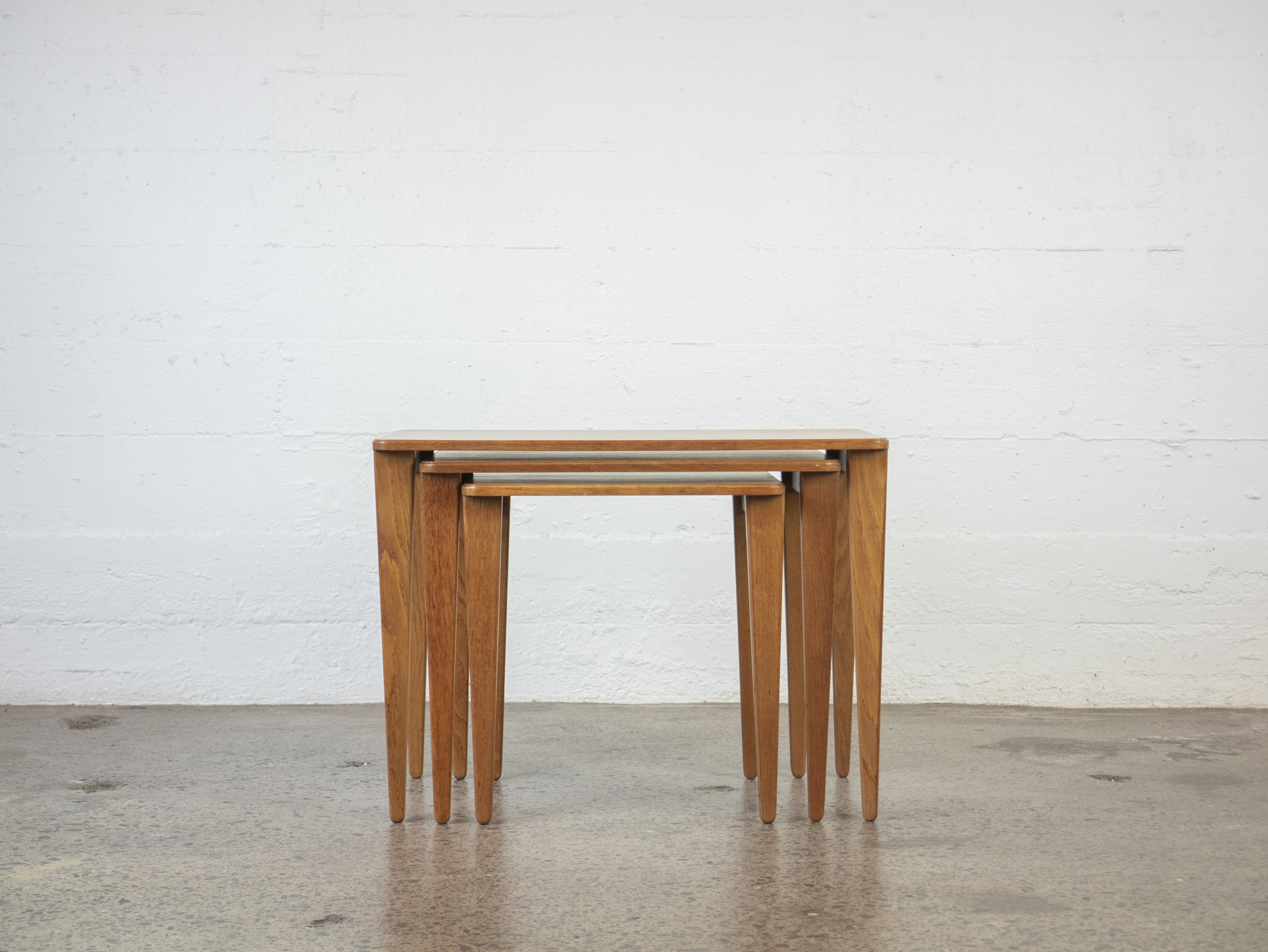 Gordon Russell Oak nest
