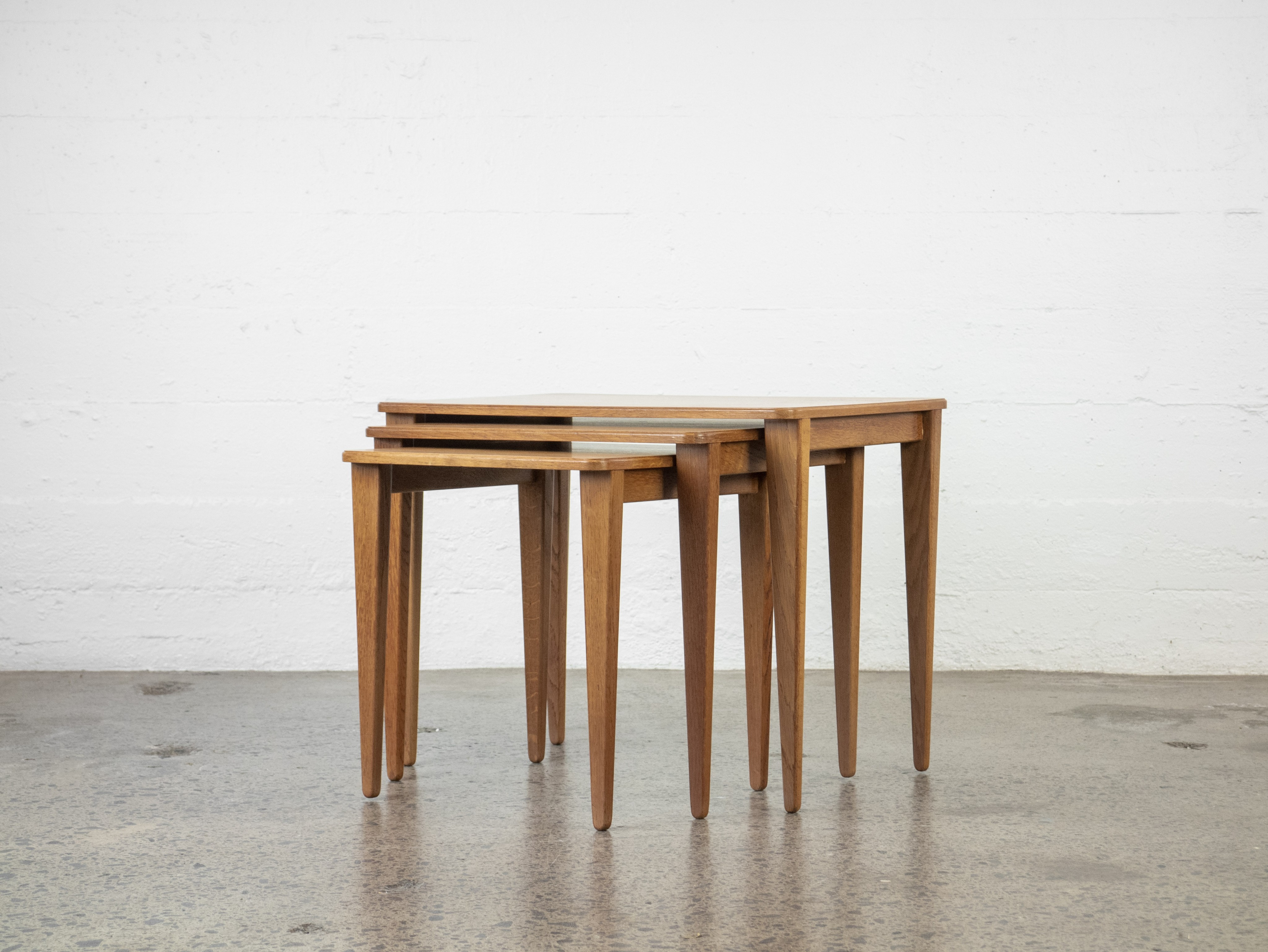 Gordon Russell Oak nest
