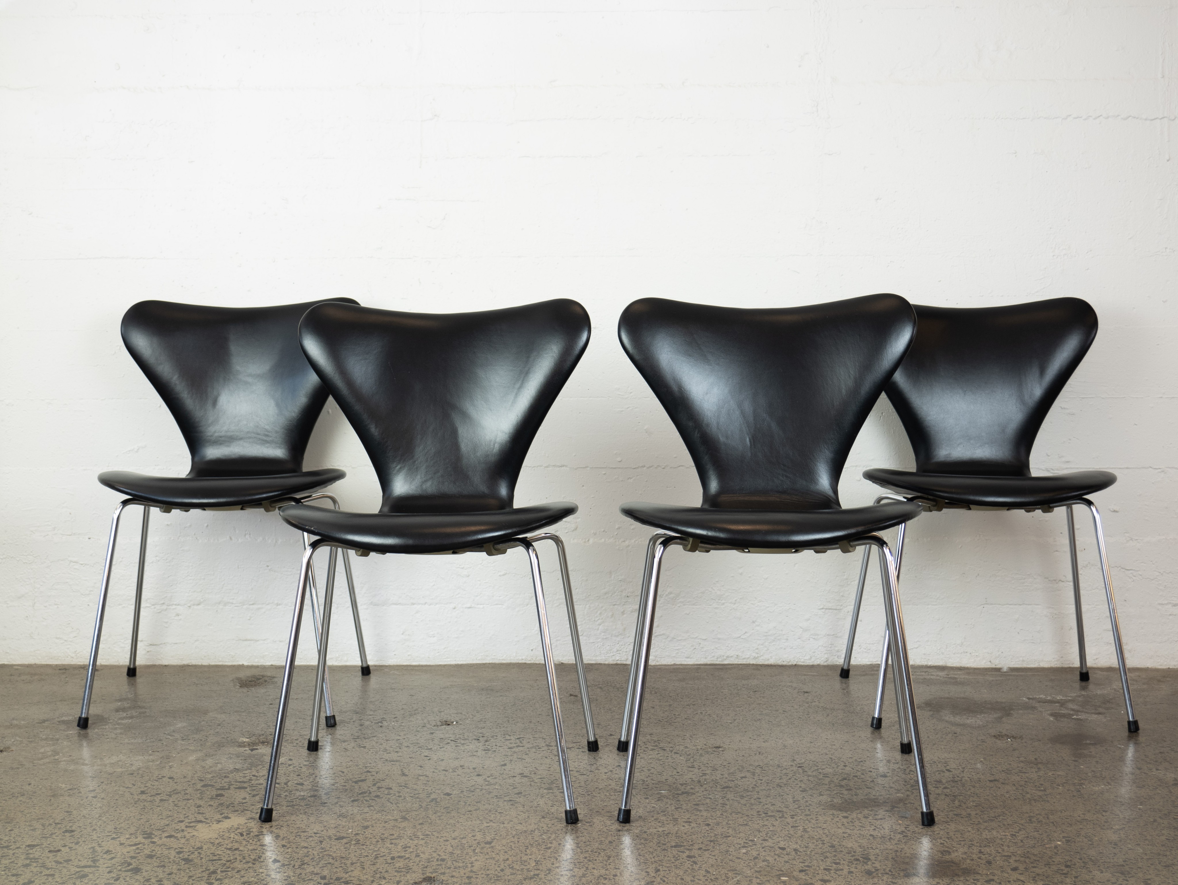 Arne Jacobsen Series 7 chairs - Set of 4