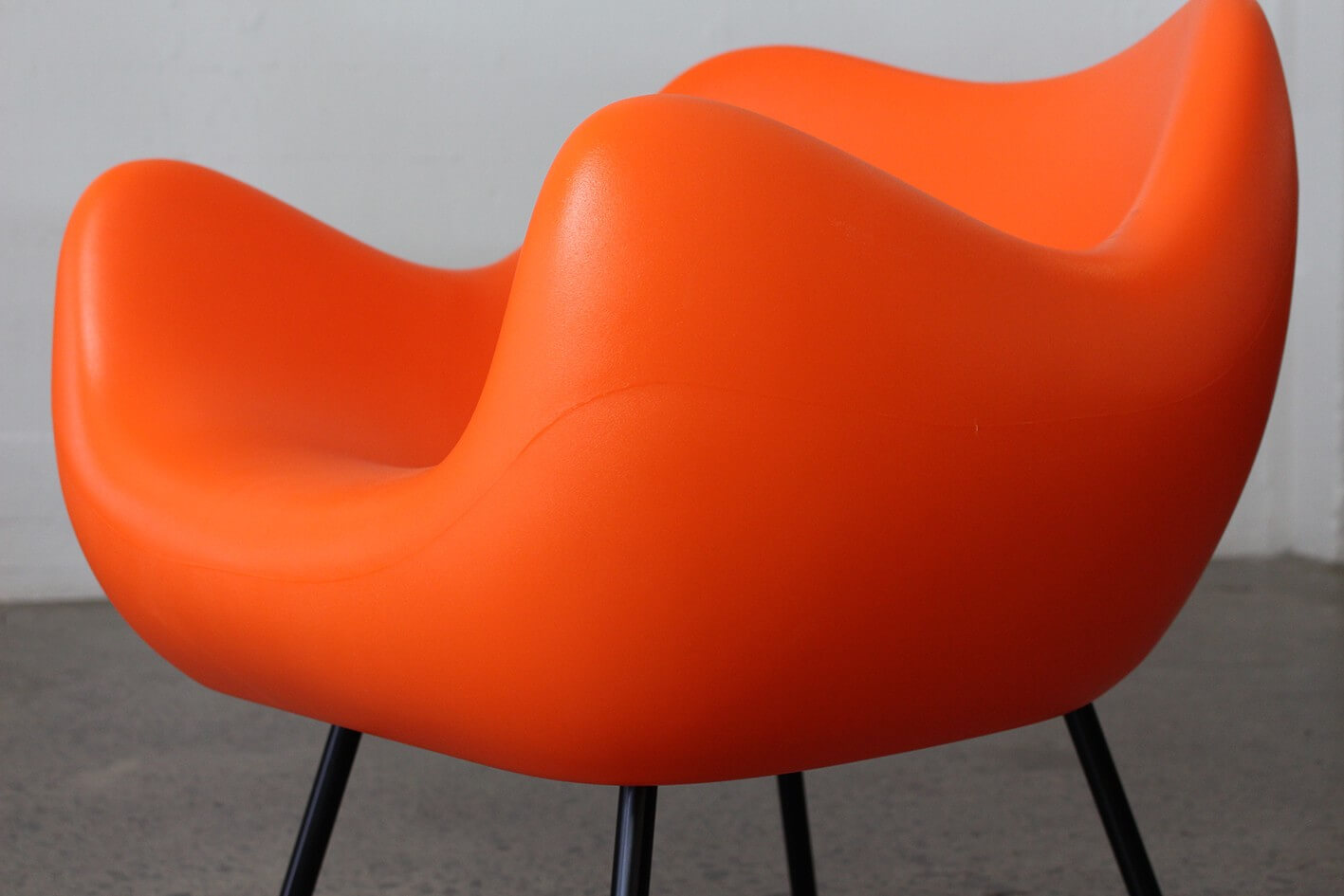 VZOR RM 58 Matte chair - White only