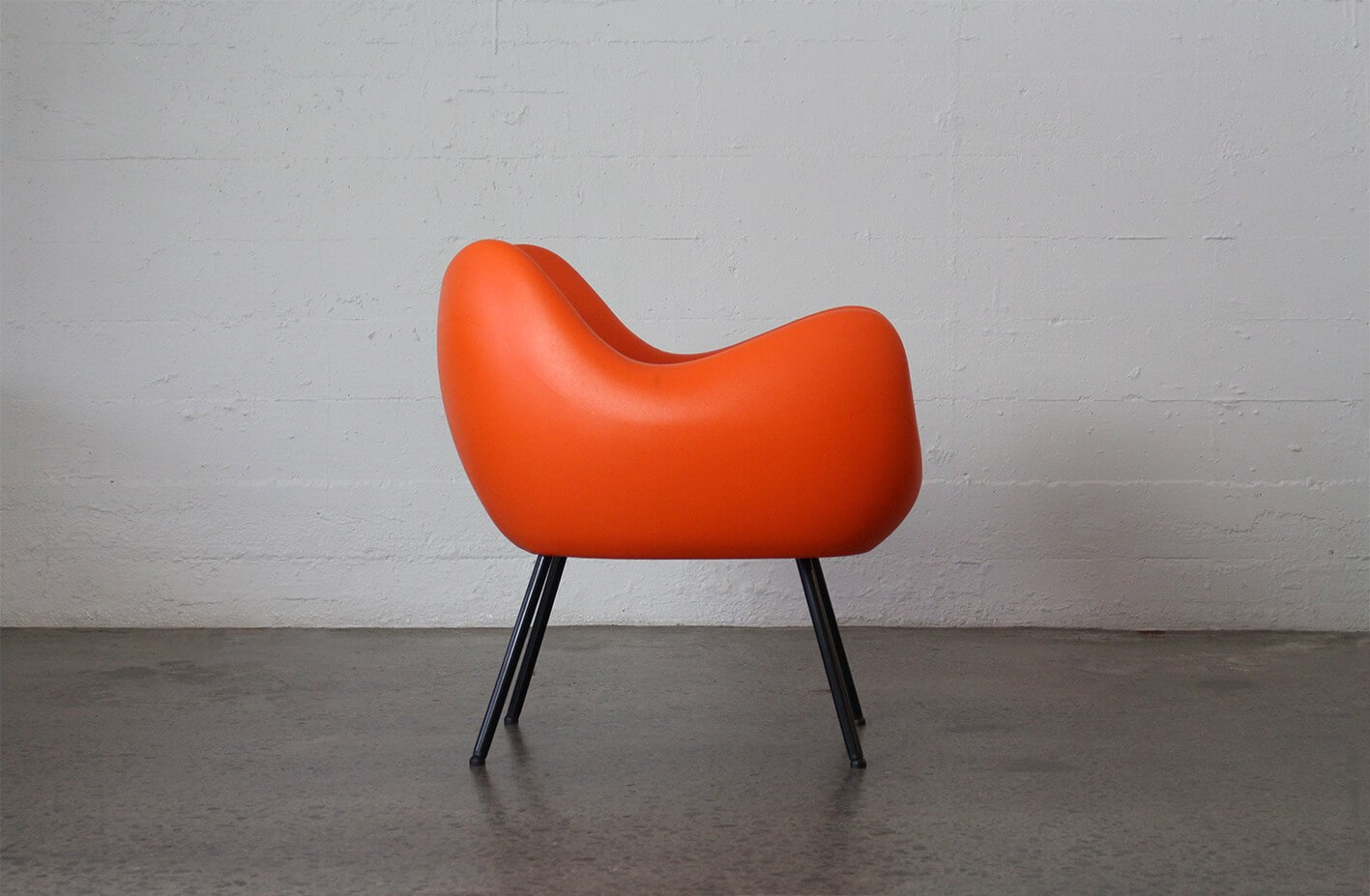 VZOR RM 58 Matte chair - White only