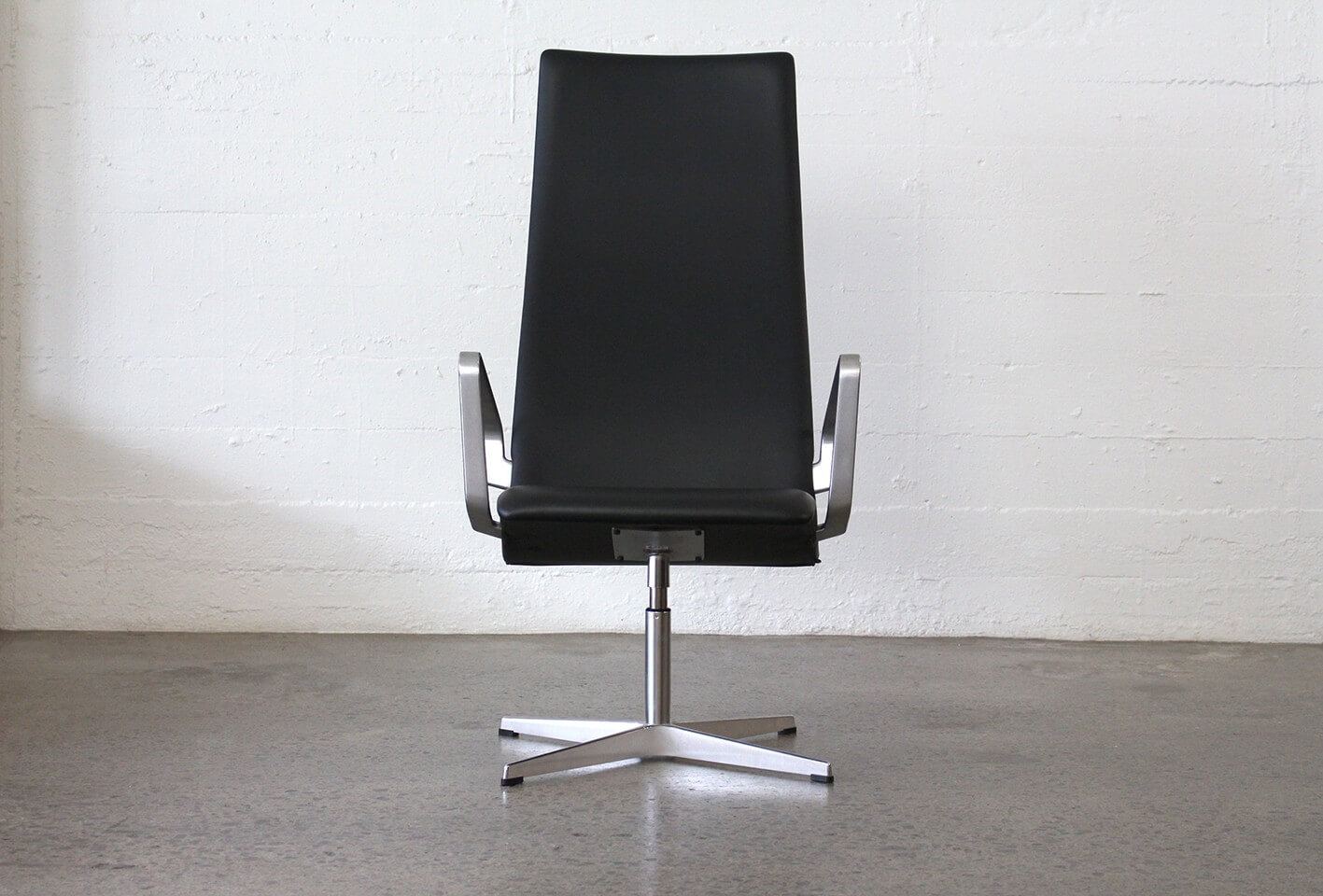 Arne Jacobsen Oxford chair