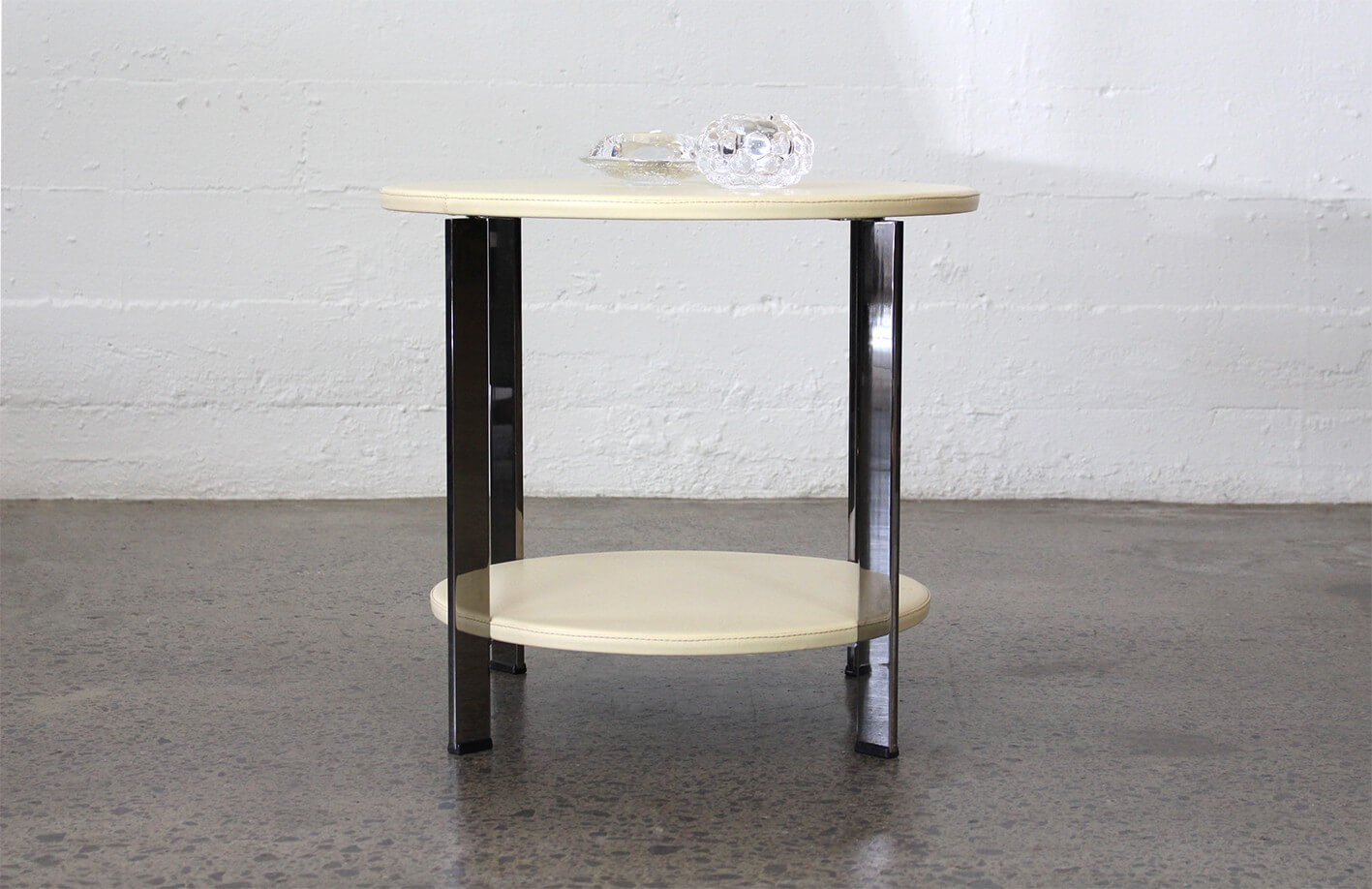 Poltrana Frau Regolo side tables
