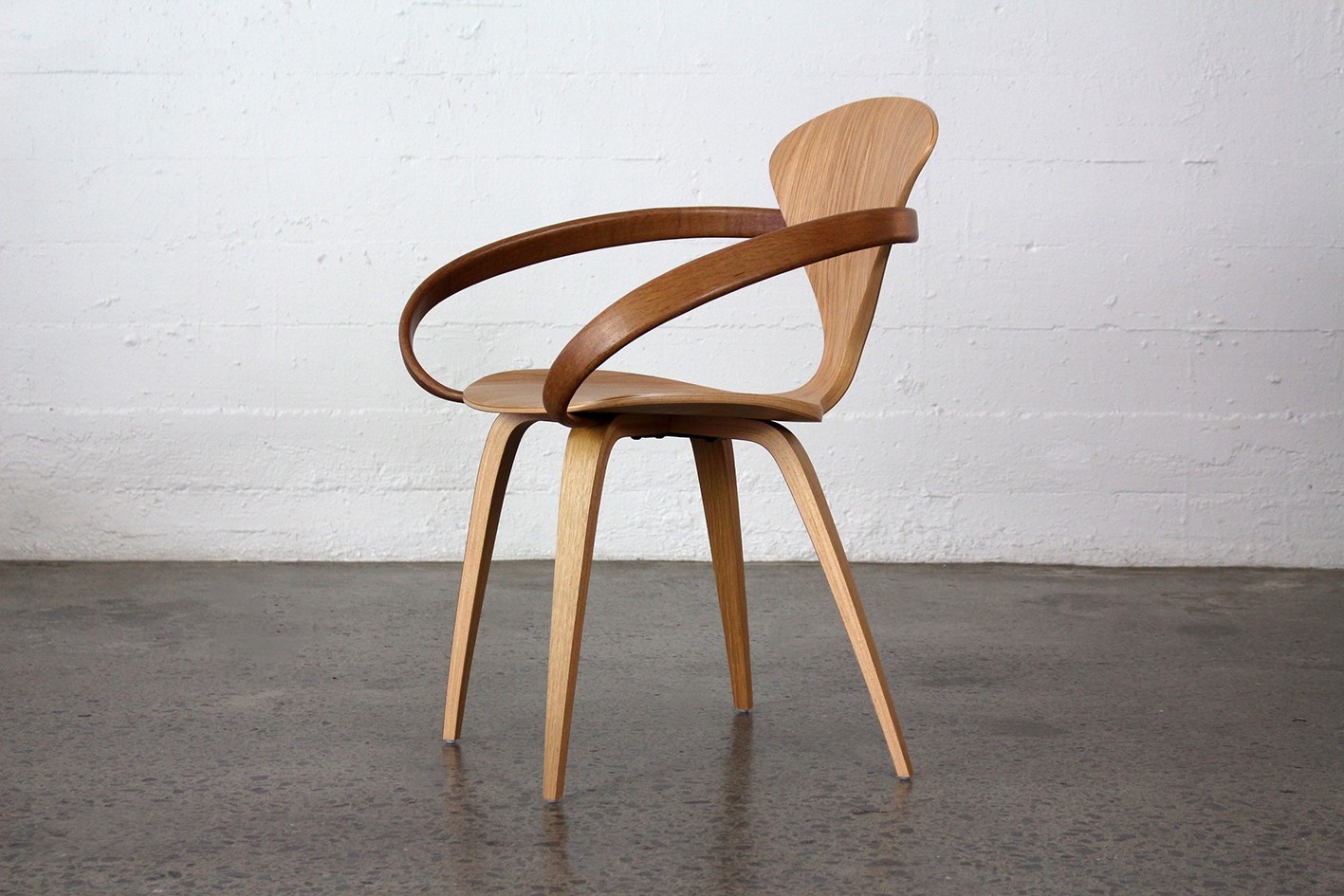 Mid-century & Modern seating